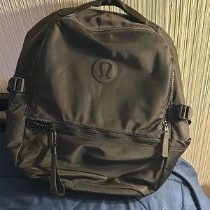 Lululemon new crew backpack black 🌟
